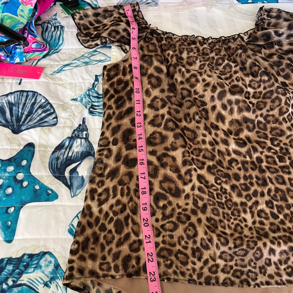 White House Black Market Leopard Off Shoulder Top Medium - Picture 5 of 7